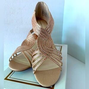 Charter Club NWT  “Ginigurf” Rose Gold Dress Sandals